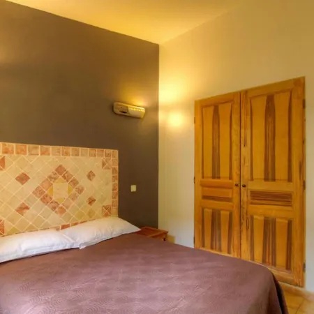 A Machja 17 * موناسيا-داولينه